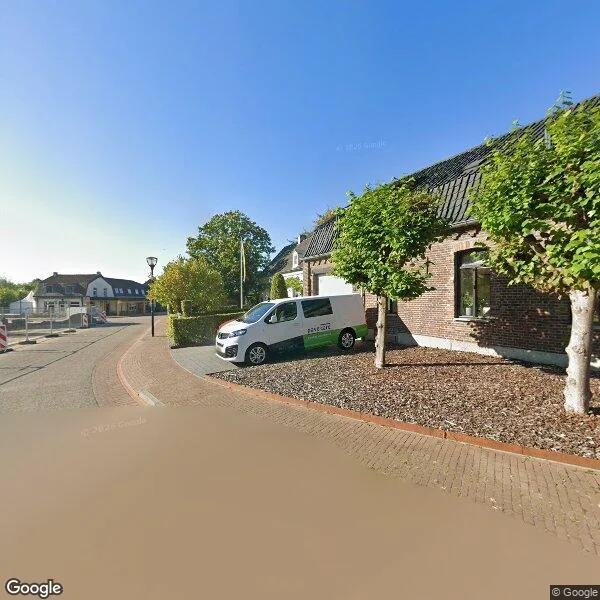 Straatbeeld van Molenbergstraat 2, 6083AW Nunhem