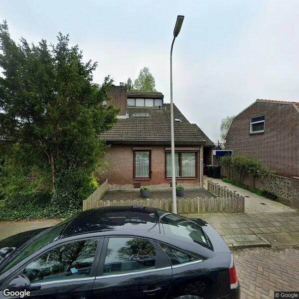 Straatbeeld van Molenlaan 16, 3245CP Sommelsdijk