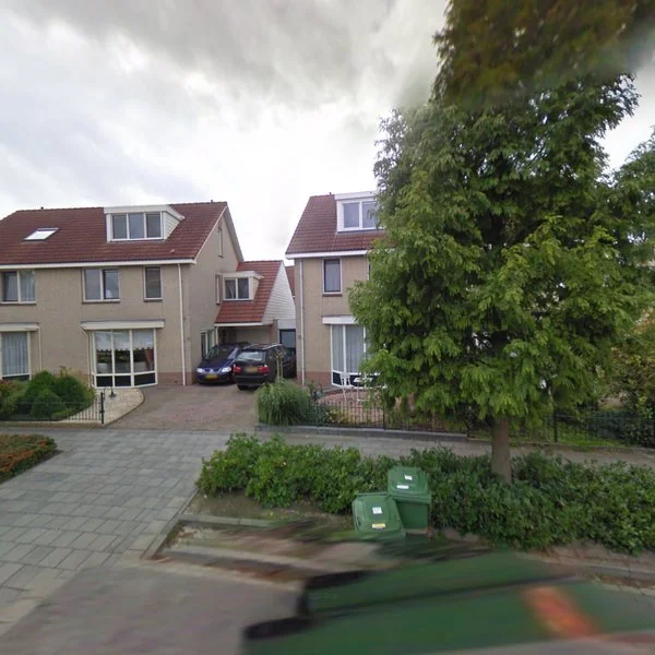 Straatbeeld van Molenlaan 28, 4671JB Dinteloord