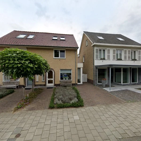 Straatbeeld van Molenstraat 19, 6121XD Born