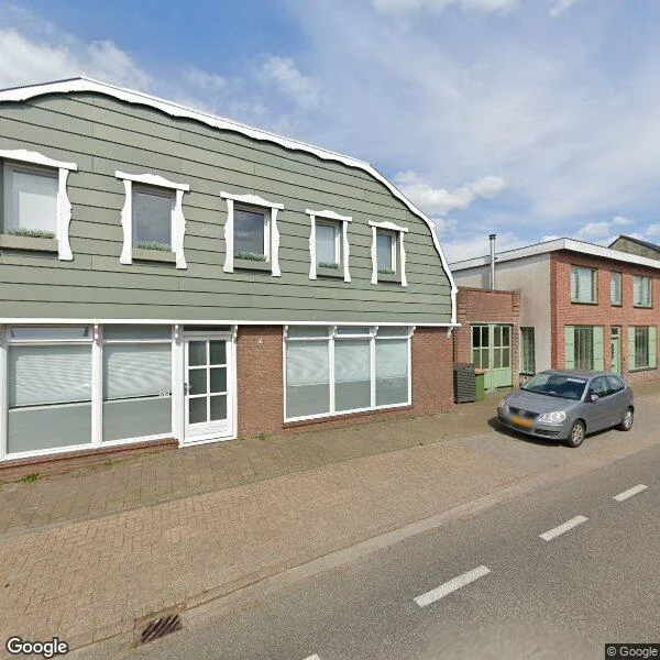 Straatbeeld van Molenstraat 68, 4793EH Fijnaart