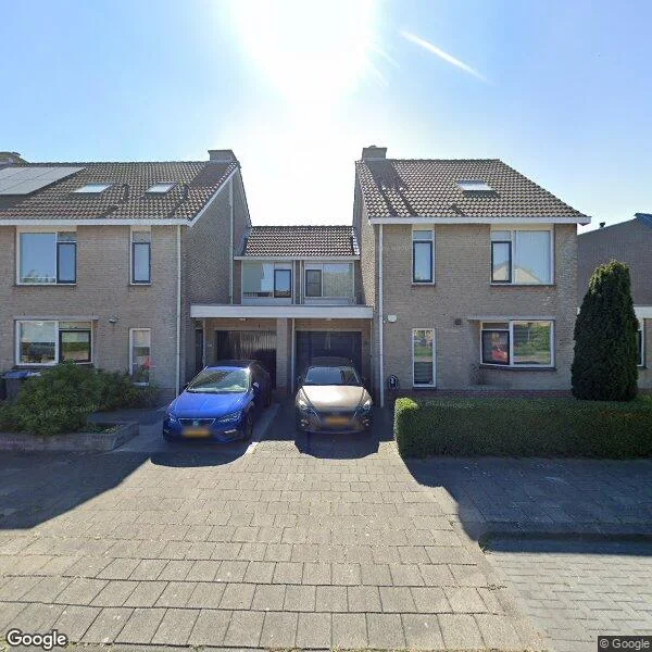 Straatbeeld van Molenweg 15, 3233AT Oostvoorne
