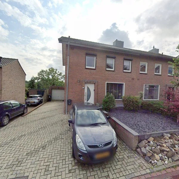 Straatbeeld van Molenweg 3, 6262NR Banholt