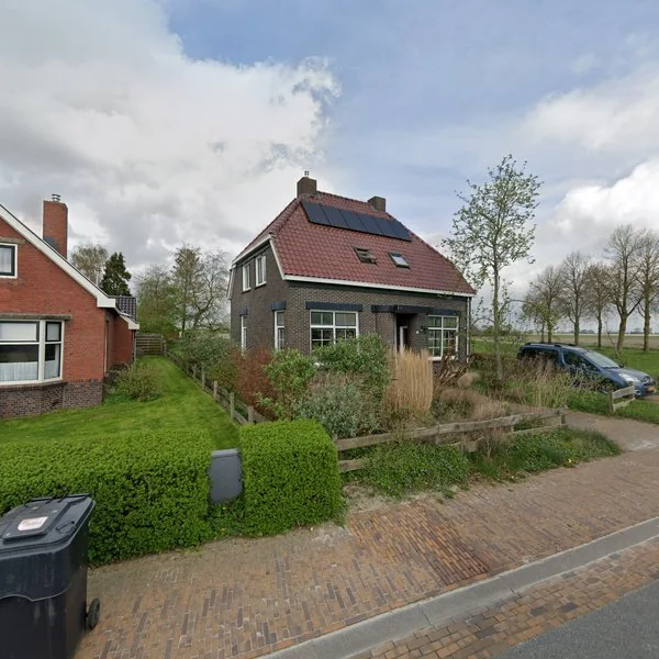 Straatbeeld van Molenweg 31, 9922PB Westeremden