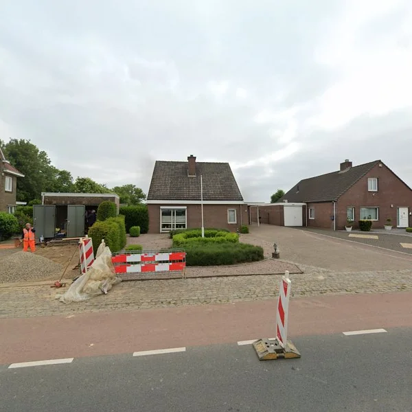 Straatbeeld van Molenweg 7, 6252NC Eckelrade