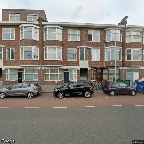 Straatbeeld van Monstersestraat 72, 2512PB Den Haag