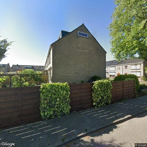 Straatbeeld van Mr P J Oudweg 1, 3214XN Zuidland