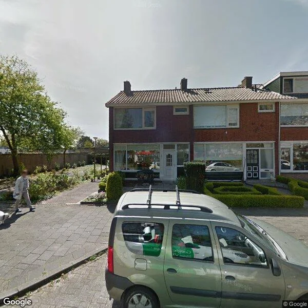 Straatbeeld van Mr. Treubstraat 5, 2982VN Ridderkerk