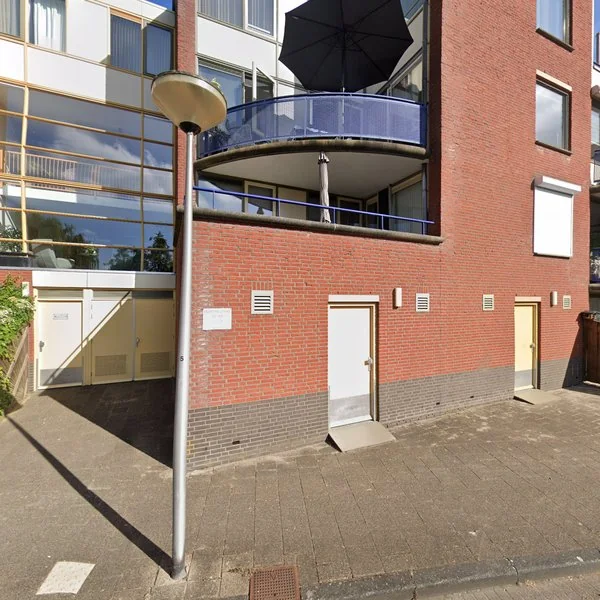 Straatbeeld van Muiderslotpad 38, 3223DG Hellevoetsluis