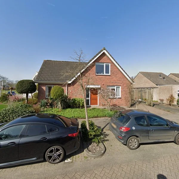 Straatbeeld van Multatulistraat 1, 2761LA Zevenhuizen
