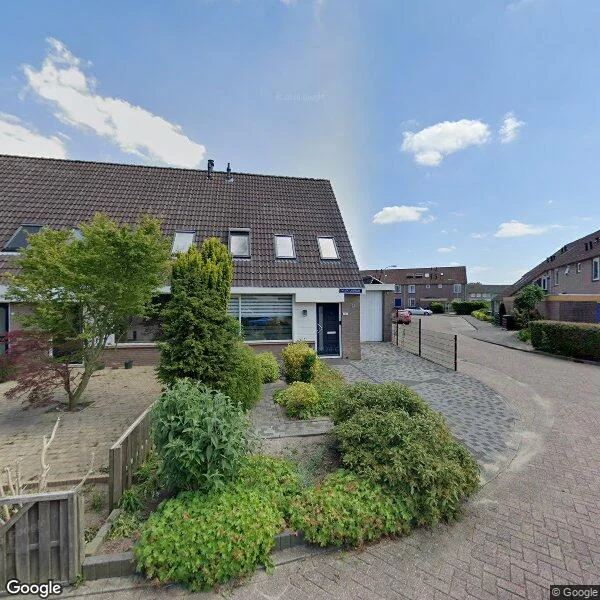 Straatbeeld van Multatulistraat 19, 4003KC Tiel