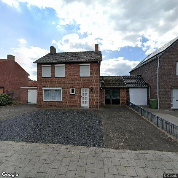 Straatbeeld van Muncadostraat 2, 6107BC Stevensweert