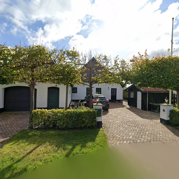 Straatbeeld van Mûnewei 17, 9109NX De Falom