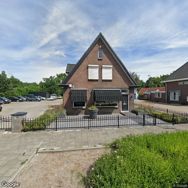 Straatbeeld van Munnikenweg 2, 3905MH Veenendaal