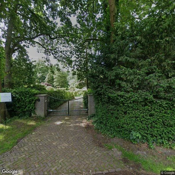 Straatbeeld van Museumlaan 7, 1272RH Huizen