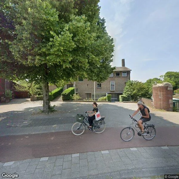 Straatbeeld van Muzenplein 9, 1077WC Amsterdam