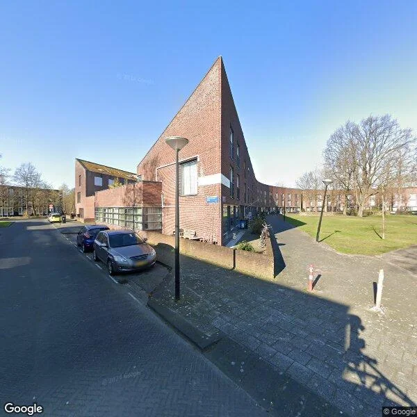 Straatbeeld van Nadezjda Mandelstamstraat 5, 1102JH Amsterdam