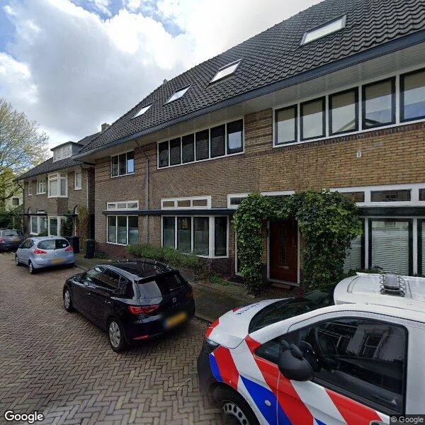 Straatbeeld van Nassaulaan 11, 1213BA Hilversum