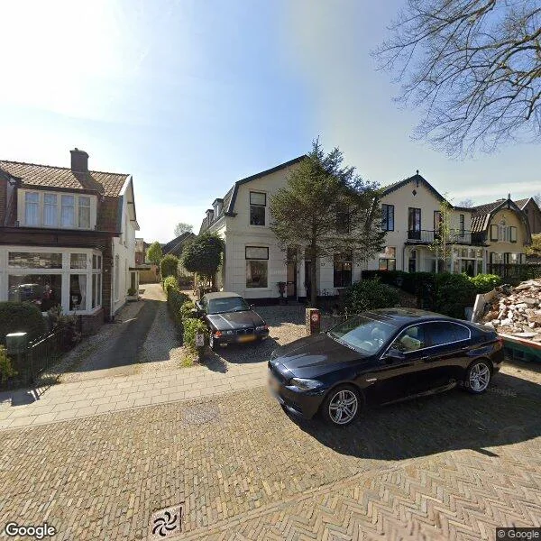 Straatbeeld van Nassaulaan 9, 3743CA Baarn