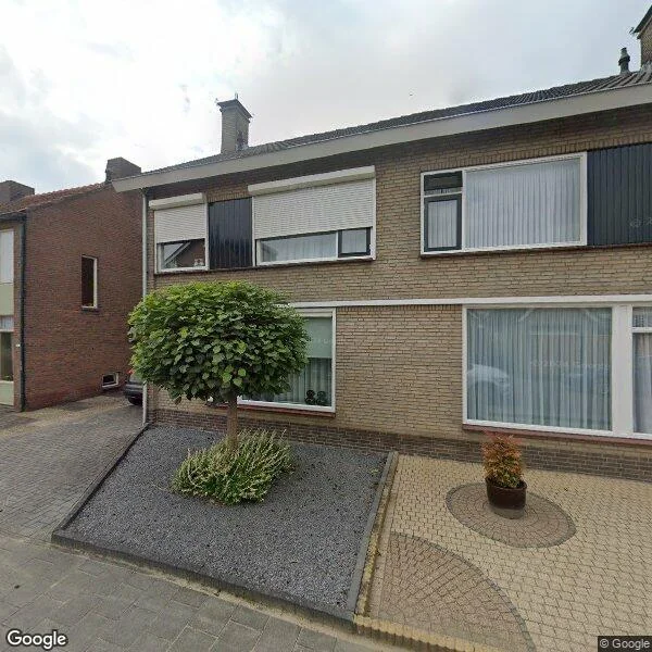 Straatbeeld van Nassauplein 21, 4761GK Zevenbergen