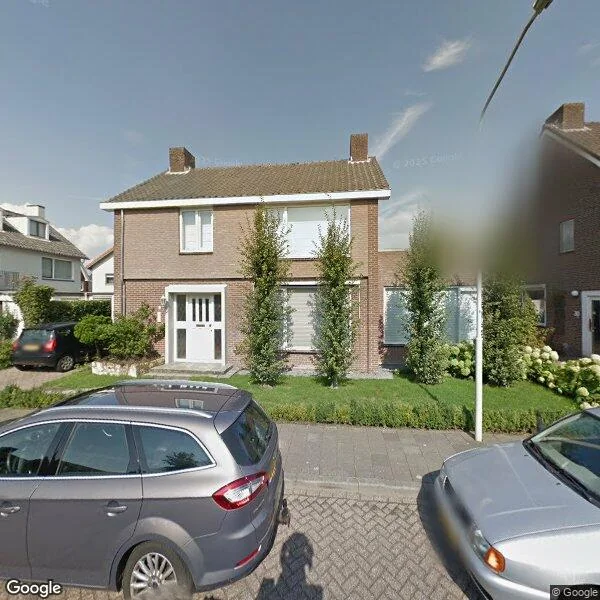 Straatbeeld van Nassaustraat 32, 5682AD Best