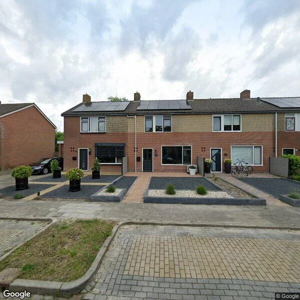 Straatbeeld van Neeltie Jansstraat 12, 9079MA St.-Jacobiparochie