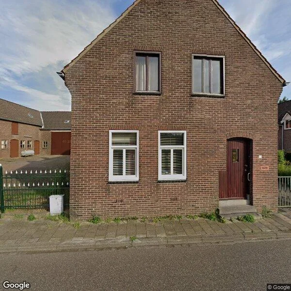 Straatbeeld van Neerbeekerstraat 45, 6191HK Beek