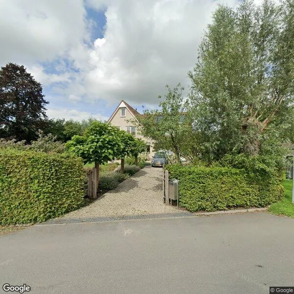 Straatbeeld van Neerpolderseweg 30, 3381JS Giessenburg