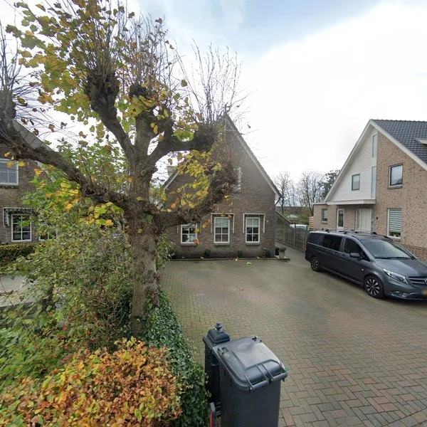 Straatbeeld van Nessersluis 8, 3646AC Waverveen