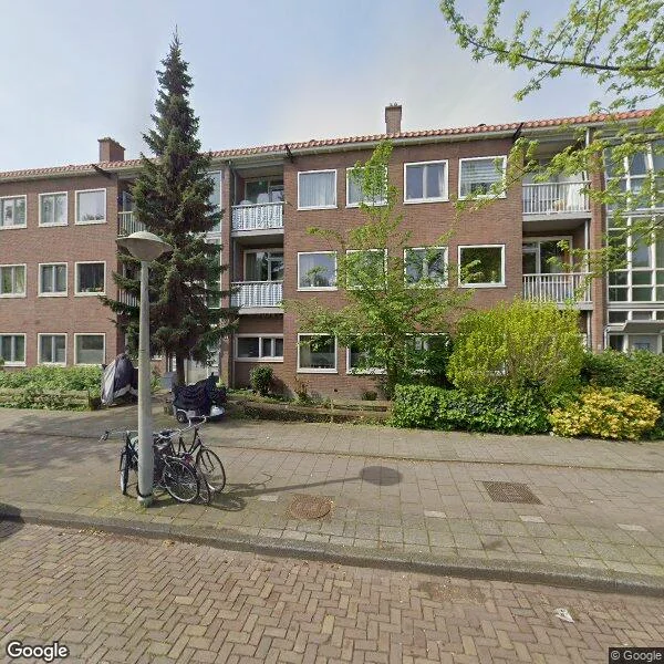 Straatbeeld van Nic. de Roeverstraat 12-2, 1093KJ Amsterdam