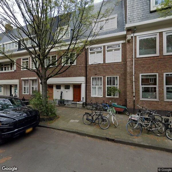 Straatbeeld van Nicolaas Maesstraat 130, 1071RH Amsterdam