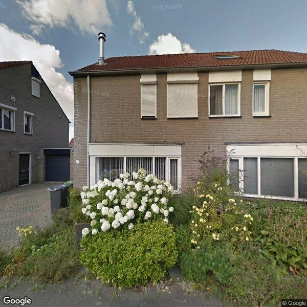 Straatbeeld van Nierslaan 24, 5704NK Helmond