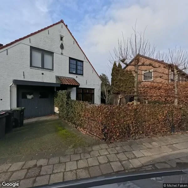 Straatbeeld van Nieuw-Loosdrechtsedijk 80, 1231LA Loosdrecht