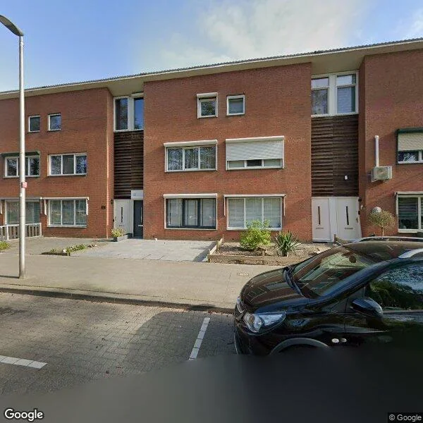 Straatbeeld van Nieuwe Wetering 227, 3194TB Hoogvliet Rotterdam