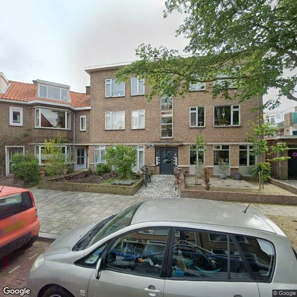 Straatbeeld van Nieuwediepstraat 82, 2547TK Den Haag
