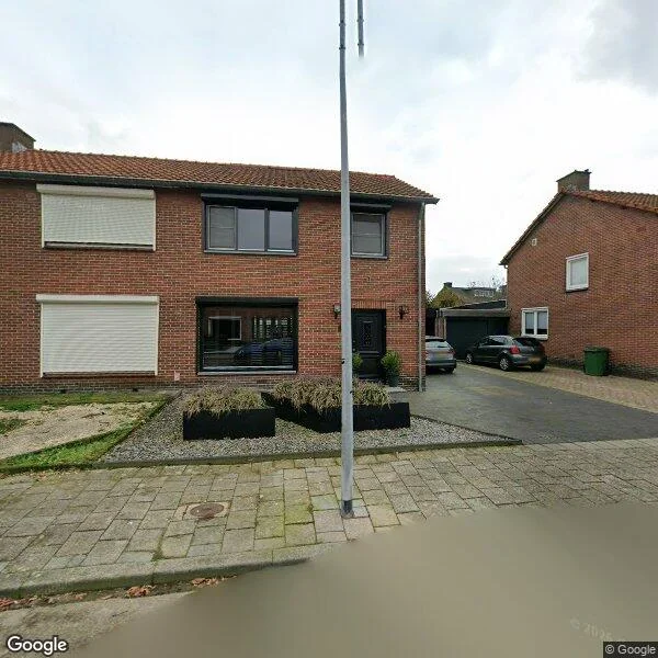 Straatbeeld van Nieuwenheerd 36, 6003PG Weert