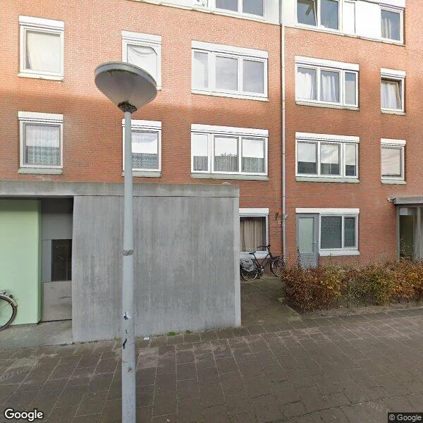 Straatbeeld van Nieuwersluishof 131, 1106PT Amsterdam