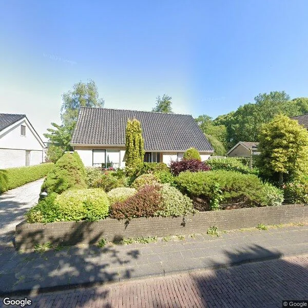 Straatbeeld van Nieuweweg 1A, 8723CZ Koudum