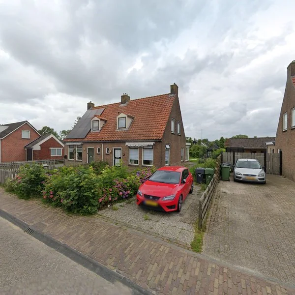 Straatbeeld van Nieuweweg 8, 8811HJ Ried