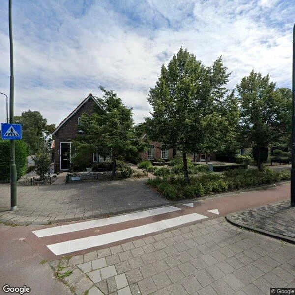 Straatbeeld van Nieuweweg 83, 3371CK Hardinxveld-Giessendam