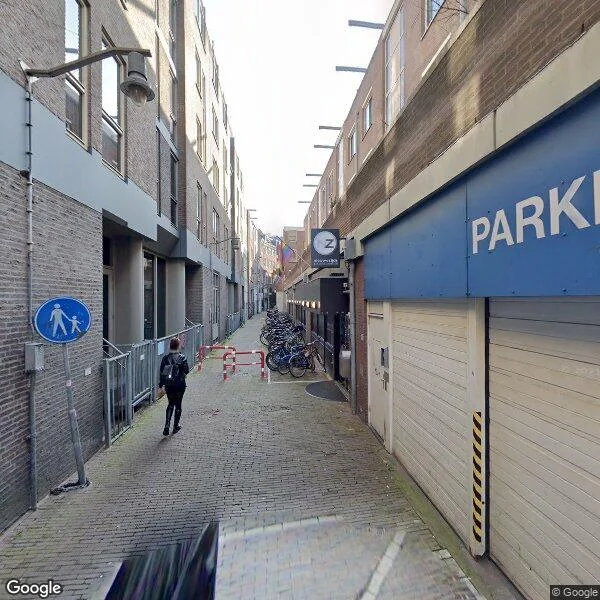 Straatbeeld van Nieuwezijds Armsteeg 19, 1012NB Amsterdam