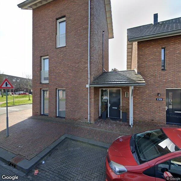 Straatbeeld van Nijenhuislaan 177, 8043WE Zwolle