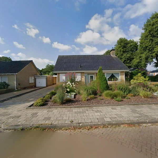 Straatbeeld van Nijkamp 5A, 9281NA Harkema