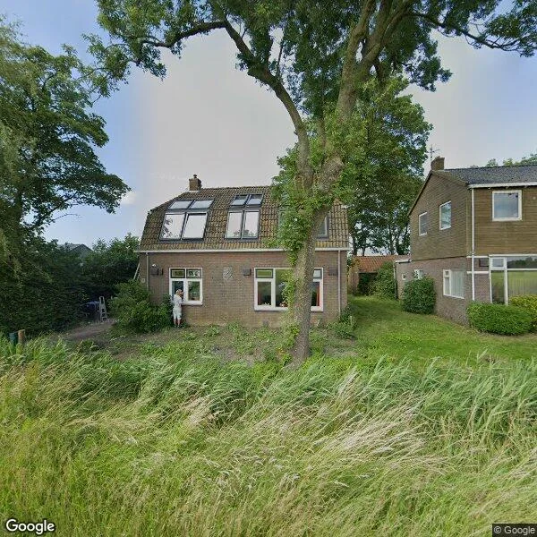 Straatbeeld van Nijlânsdyk 6, 9056LM Koarnjum
