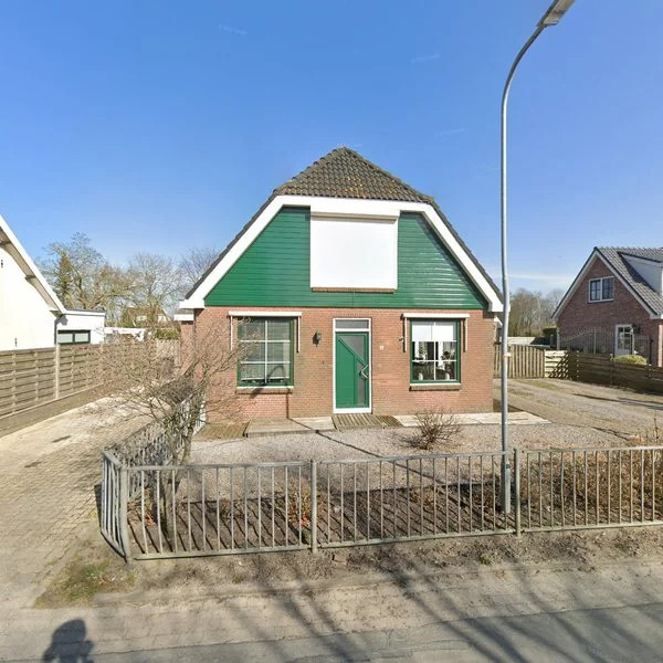 Straatbeeld van Noordeinde 9, 1658CB Lambertschaag