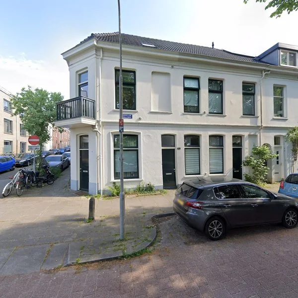 Straatbeeld van Noordelijke Parallelweg 44, 6813DD Arnhem