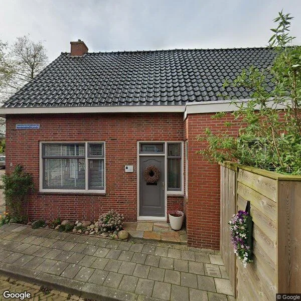 Straatbeeld van Noorderdwarsstraat 1, 9981CK Uithuizen