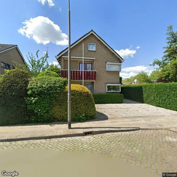 Straatbeeld van Noordstraat 31, 3291TG Strijen