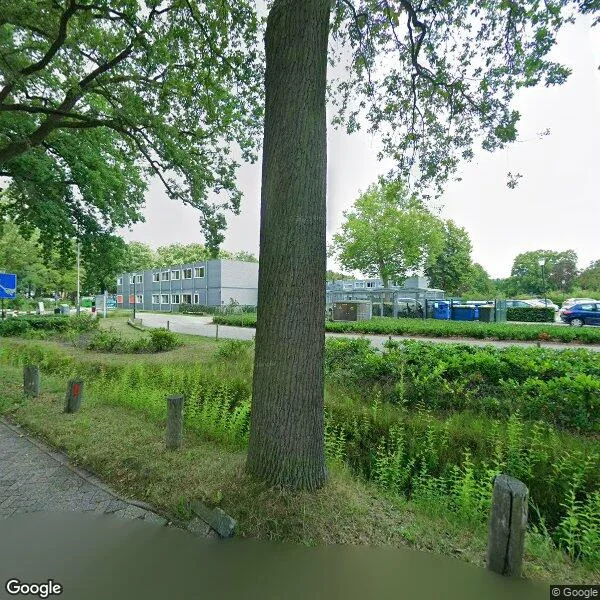 Straatbeeld van Nuenenseweg 1-82, 5631KB Eindhoven