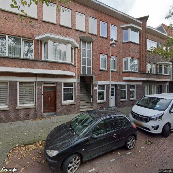 Straatbeeld van Nunspeetlaan 28, 2573HG Den Haag